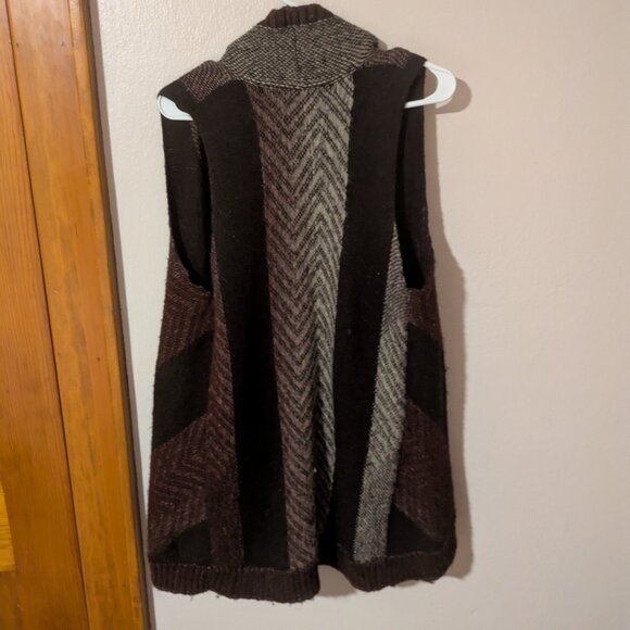 Sleeping on Snow | Anthropologie Sleeveless Cardigan - Picture 2 of 2